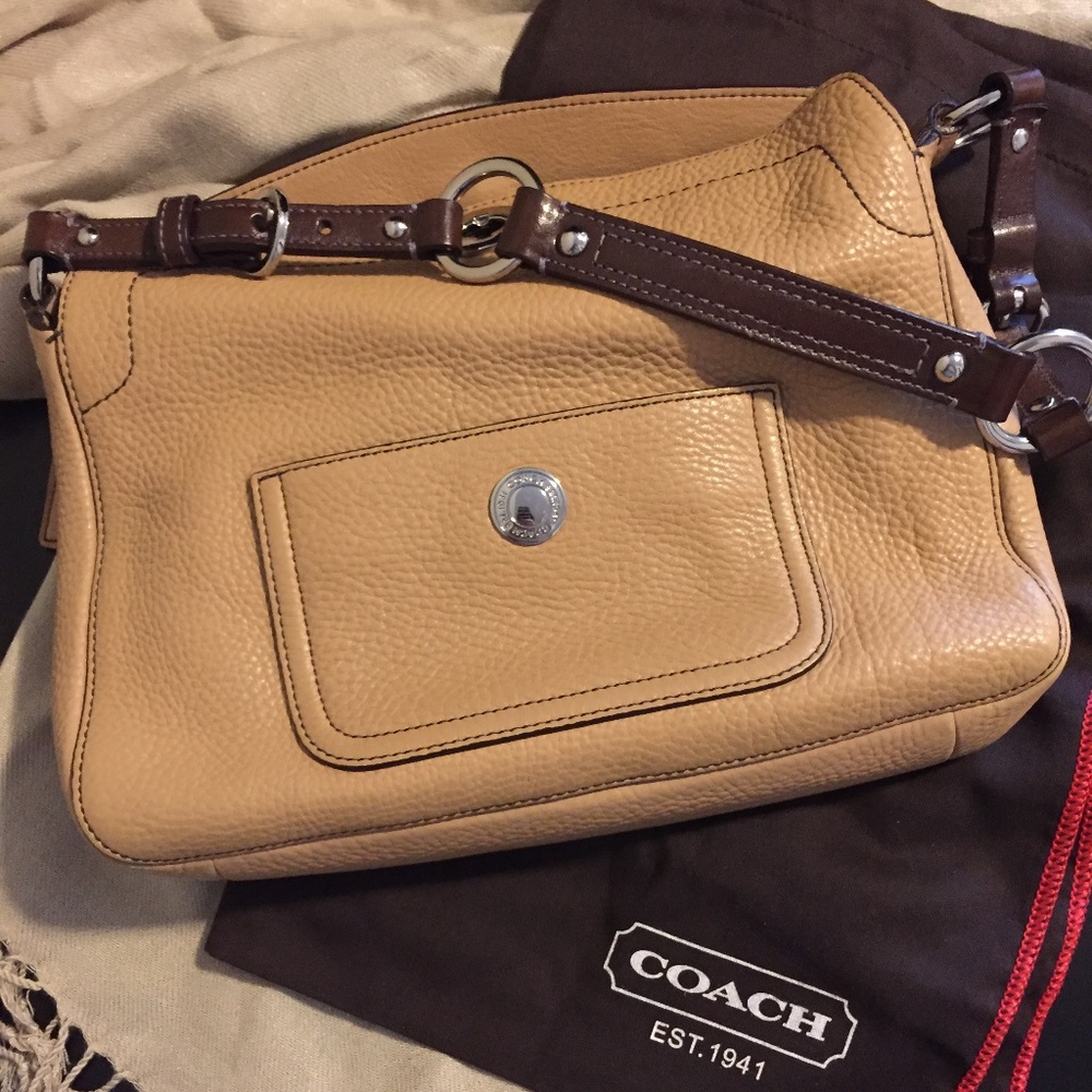 Authentic Coach Leather Purse | Tan - Picture 2 of 6